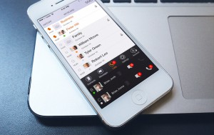 Secure messenger SafeUM now has the cutting edge design for iOS